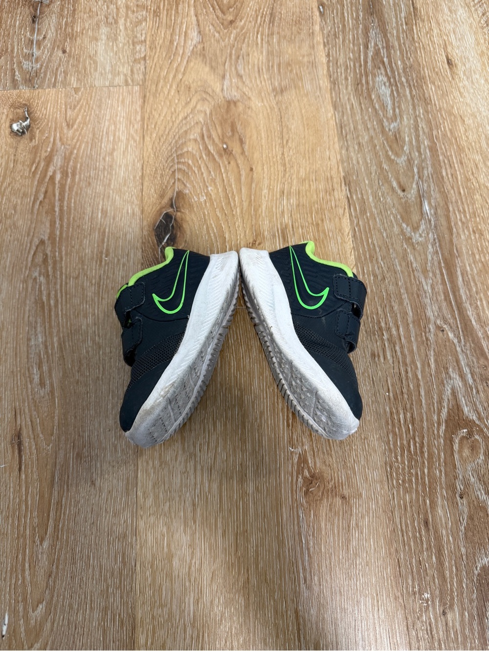 Nike Toddler Kids Baby Sneakers Running Shoes Size 6 6c - Picture 3 of 4